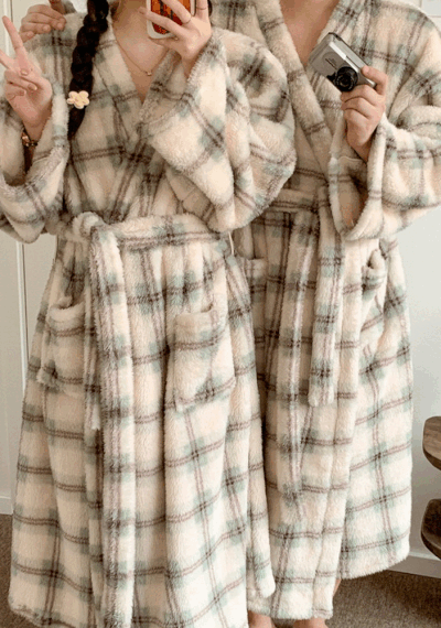 우주블리 커플파자마 겨울 극세사 브라운민트 체크 수면 잠옷 로브 투피스 홈웨어